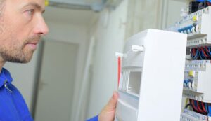 Vijf fouten bij het plaatsen van tijdelijke verdeelkasten en hoe u ze voorkomt